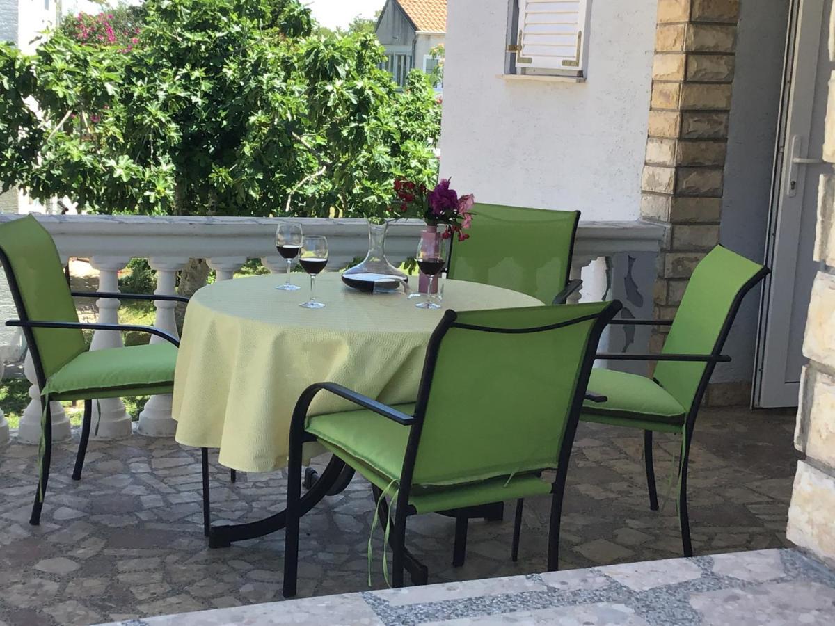 Apartmani Misic Ždrelac Exterior foto
